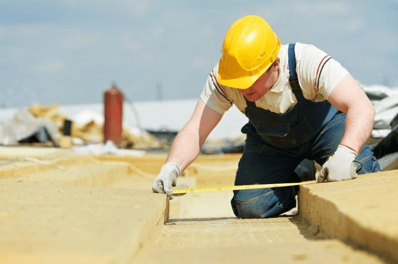 renovation contractor carpenter