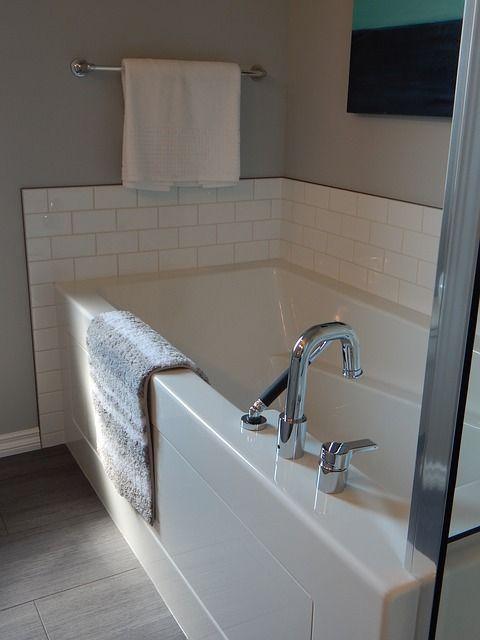 bath with caulking