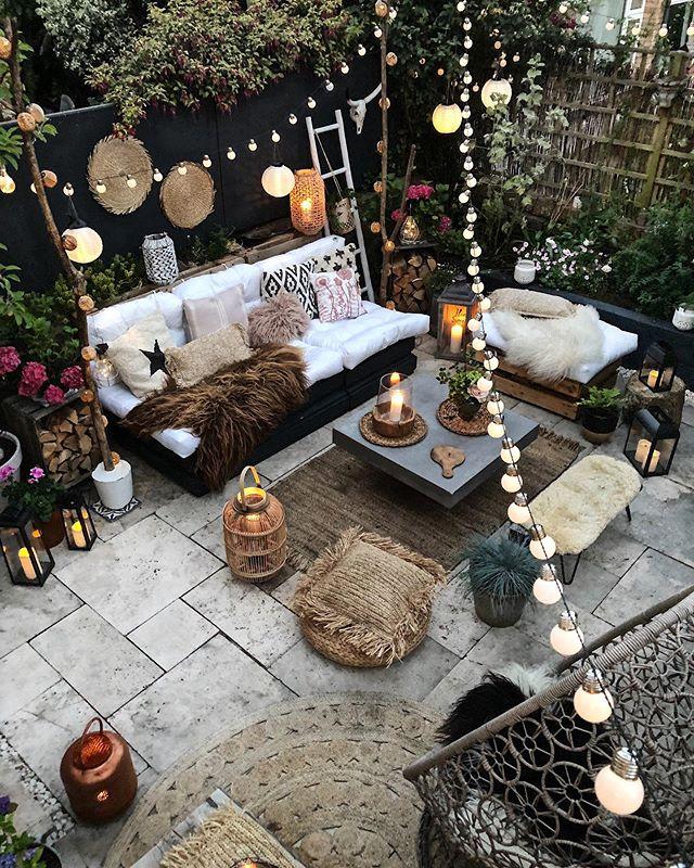 patio style lounge