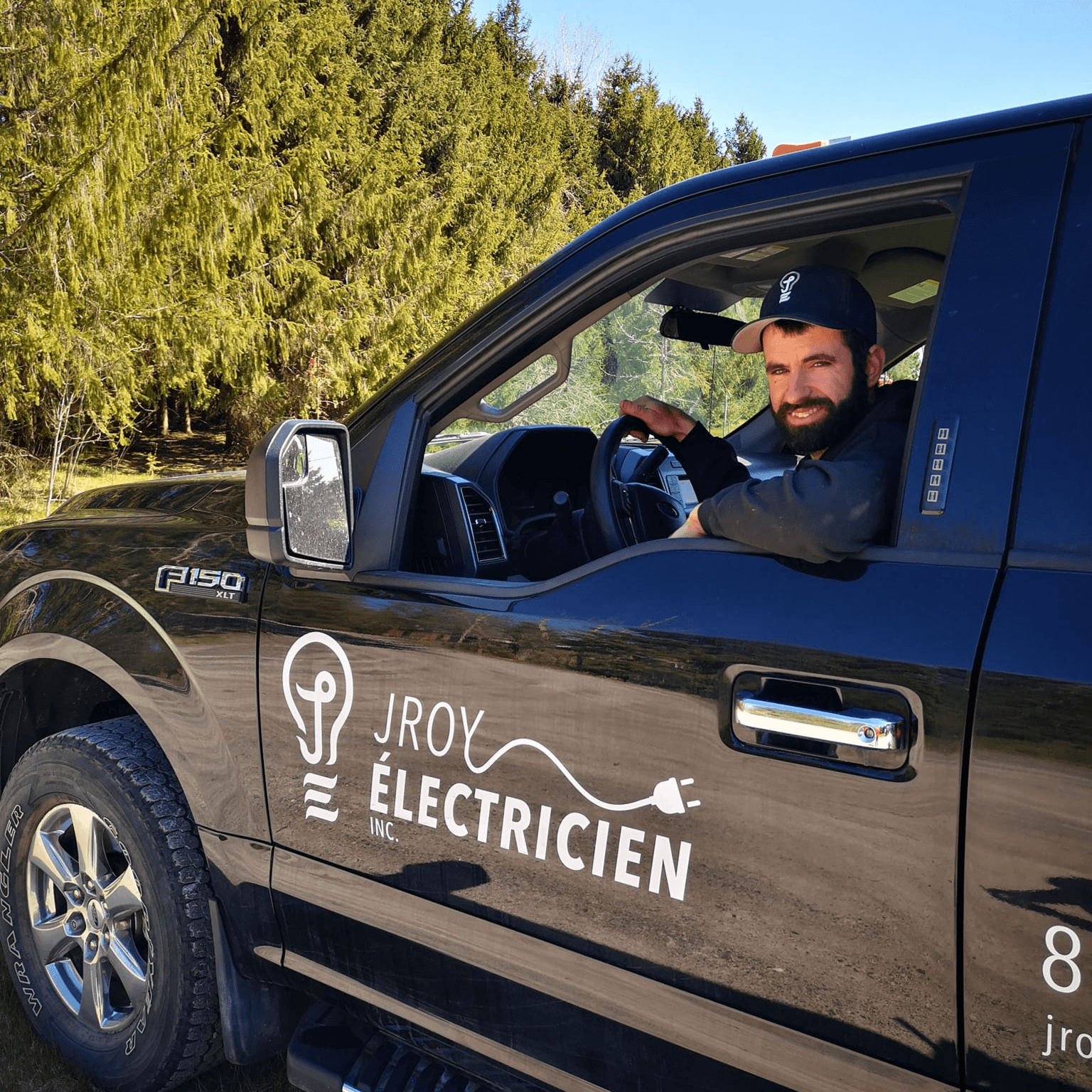 contractor-profile-logo