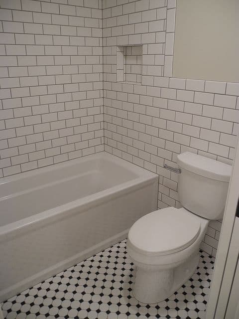 Tile floor bathroom_waterproofing_RenoQuotes.com_etancheisation salle de bain