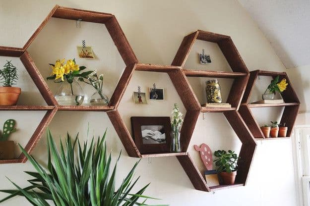 Honeyxomb wood shelves_7 Wall Designs For Bedrooms
