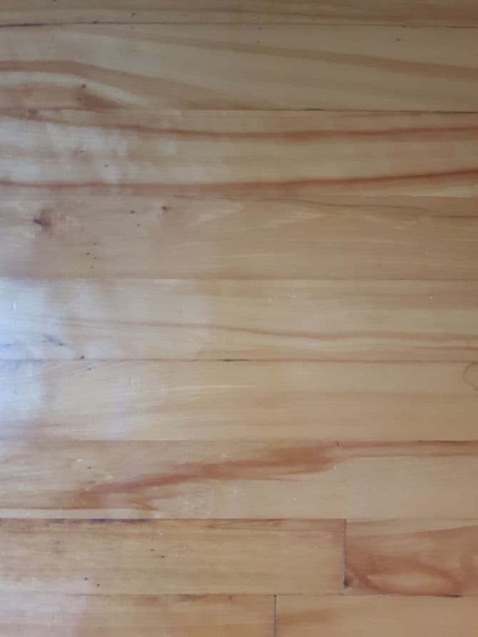 plancher en bois franc avec finition en vernis Cristal_Soumission Rénovation_crystal varnish flooring