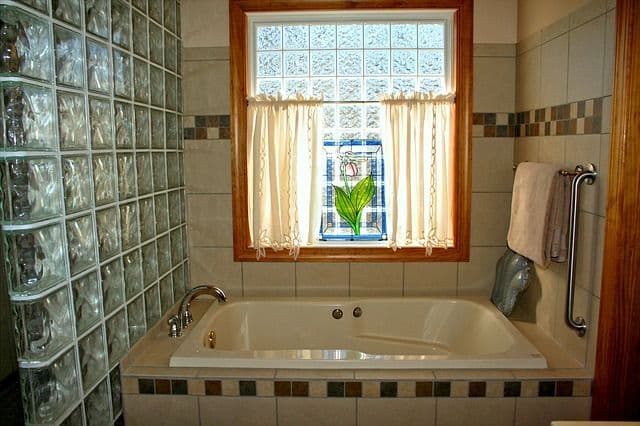 jetted tub_cost of purchasing and installing a bathtub_Reno Quotes