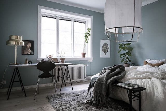 chambre à coucher murs bleu poudre_powder blue bedroom walls