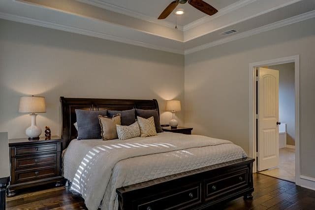 bedroom swinging door_Cost of purchasing and installing an interior door_Reno Quotes