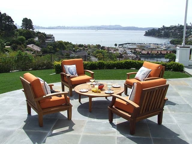 Seaside stone patio pavers_Different types of patio finishes