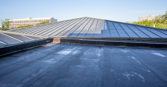 membrane élastomère toit d'immeuble