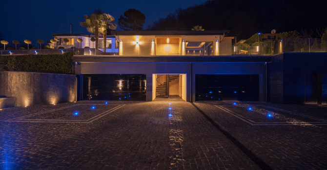 modern landscaping pavers