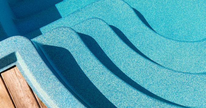 inground pool with fibreglass shell