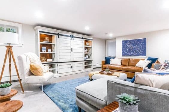 Cinéma maison dans une salle familiale_10 exemples d'aménagements de salles familiales_Soumission Rénovation