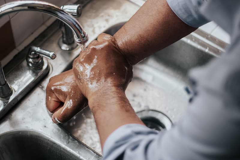 Lavage de mains_hygiène_travaux de rénovation_washing hands_renovation projects