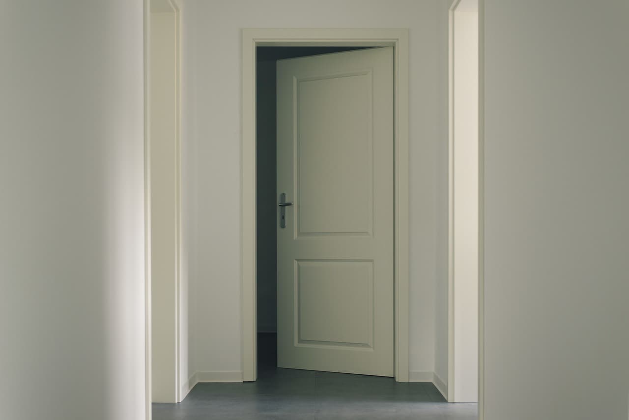 white door_how to install a hinged interior door