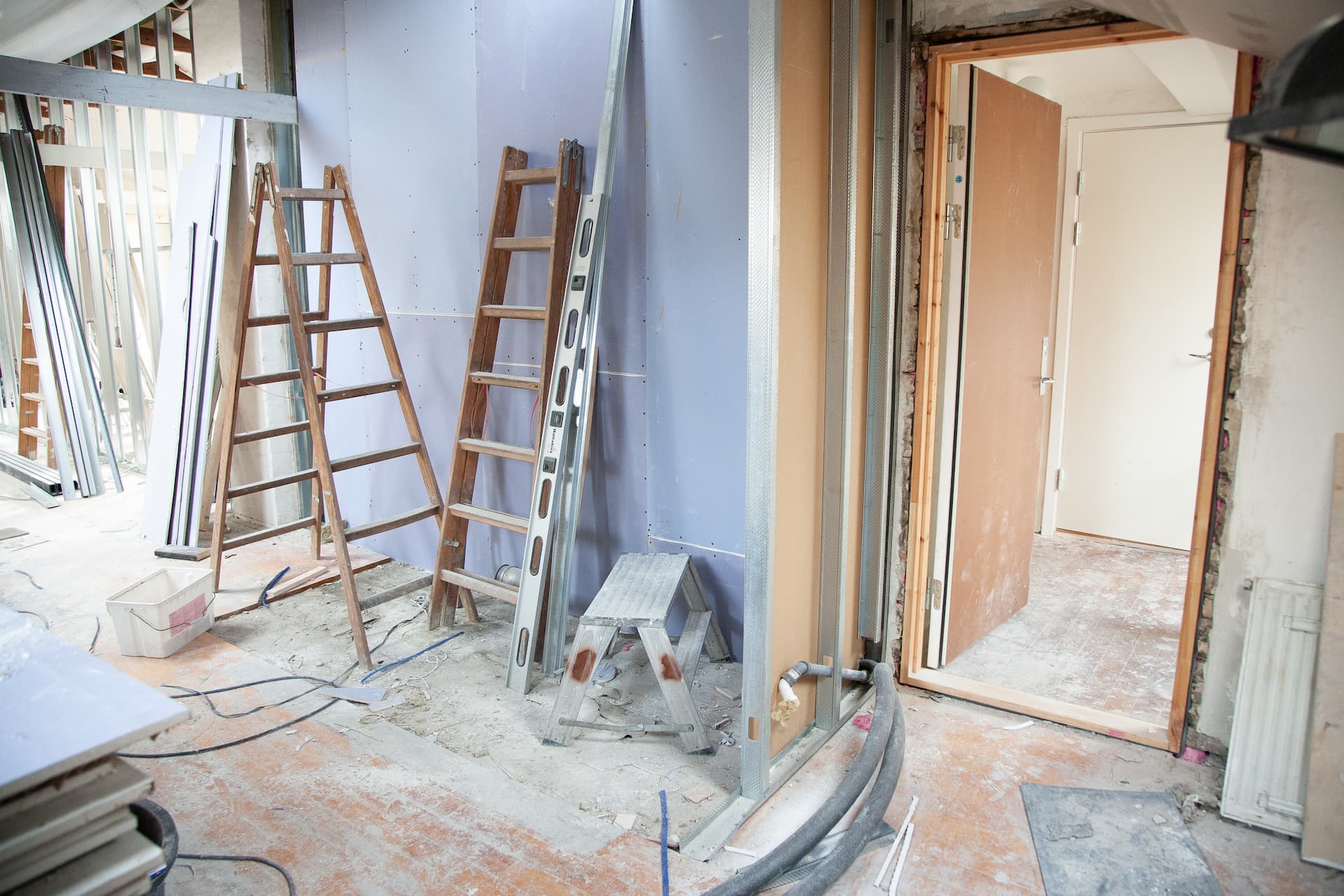 renovation project_5 Things to Know About Removing Interior Walls_Reno Quotes