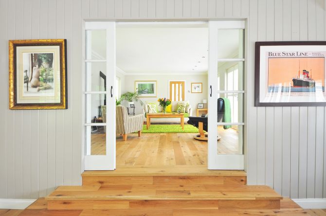 межкомнатная дверь с остеклением - выбор межкомнатной двери для вашего дома