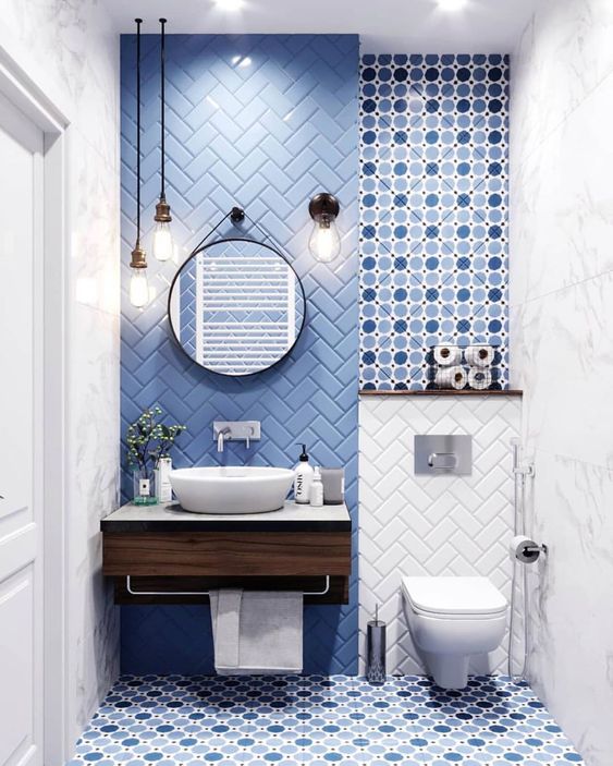 salle de bain bleue et blanche_Soumission Rénovation_blue and white bathroom