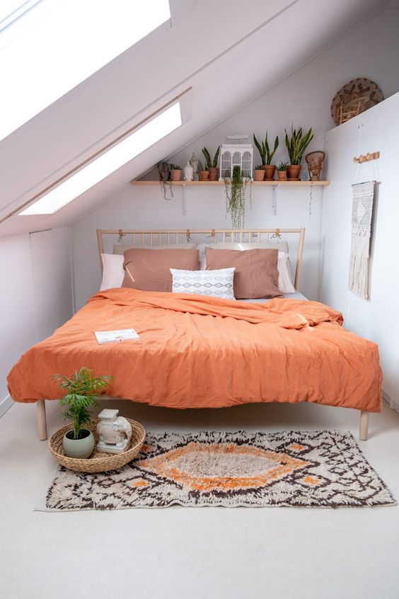 chambre à coucher avec toit en pente_Pinterest