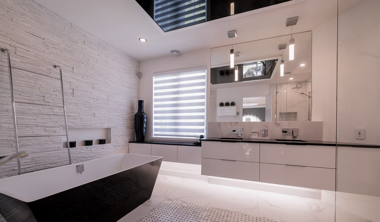 Salle de bain calme